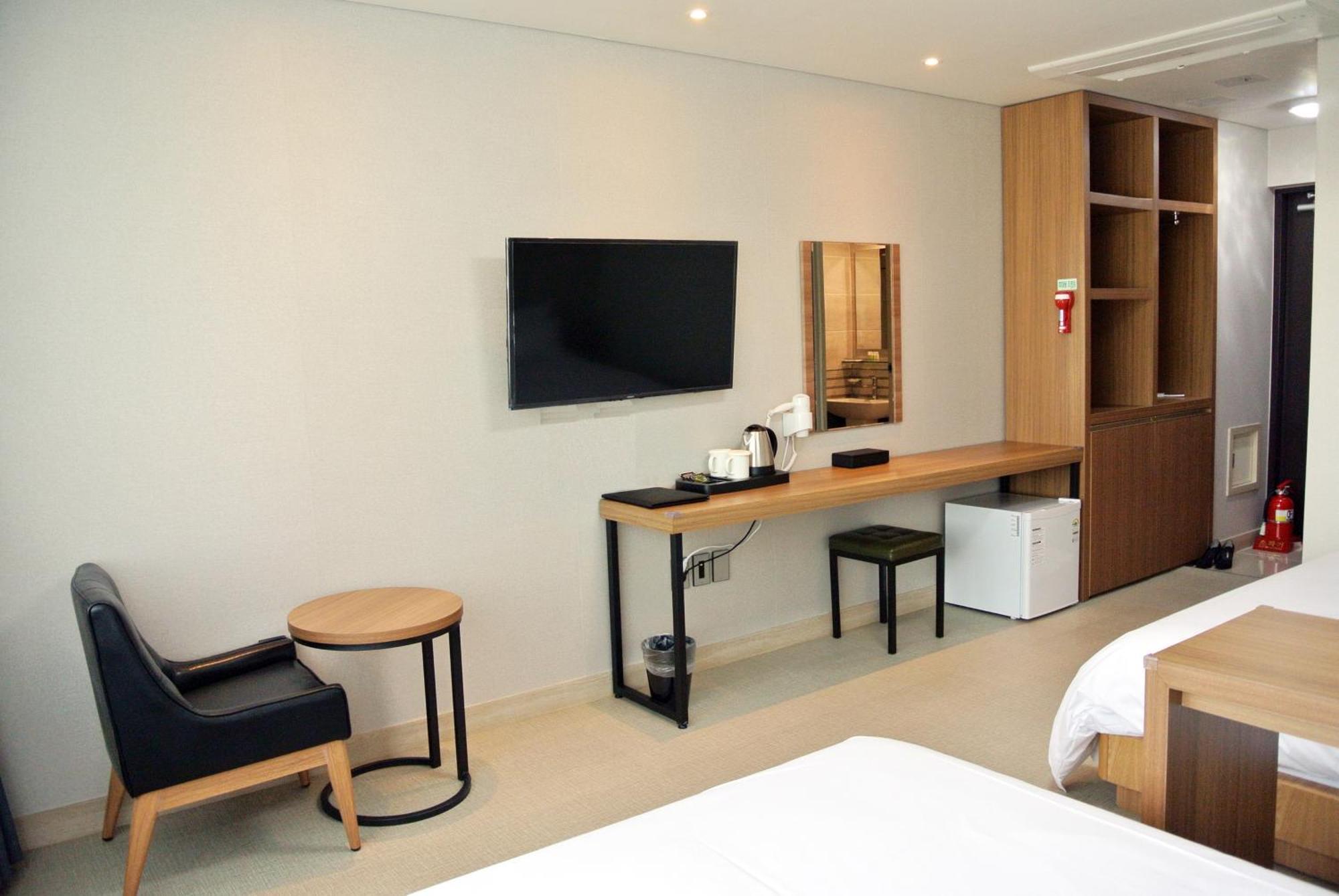 Jeju Noblesse Hotel Екстер'єр фото
